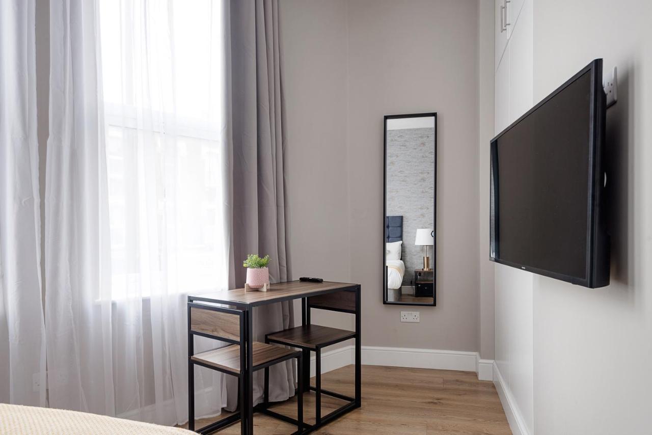 Modern Studio Apartments London Exterior photo