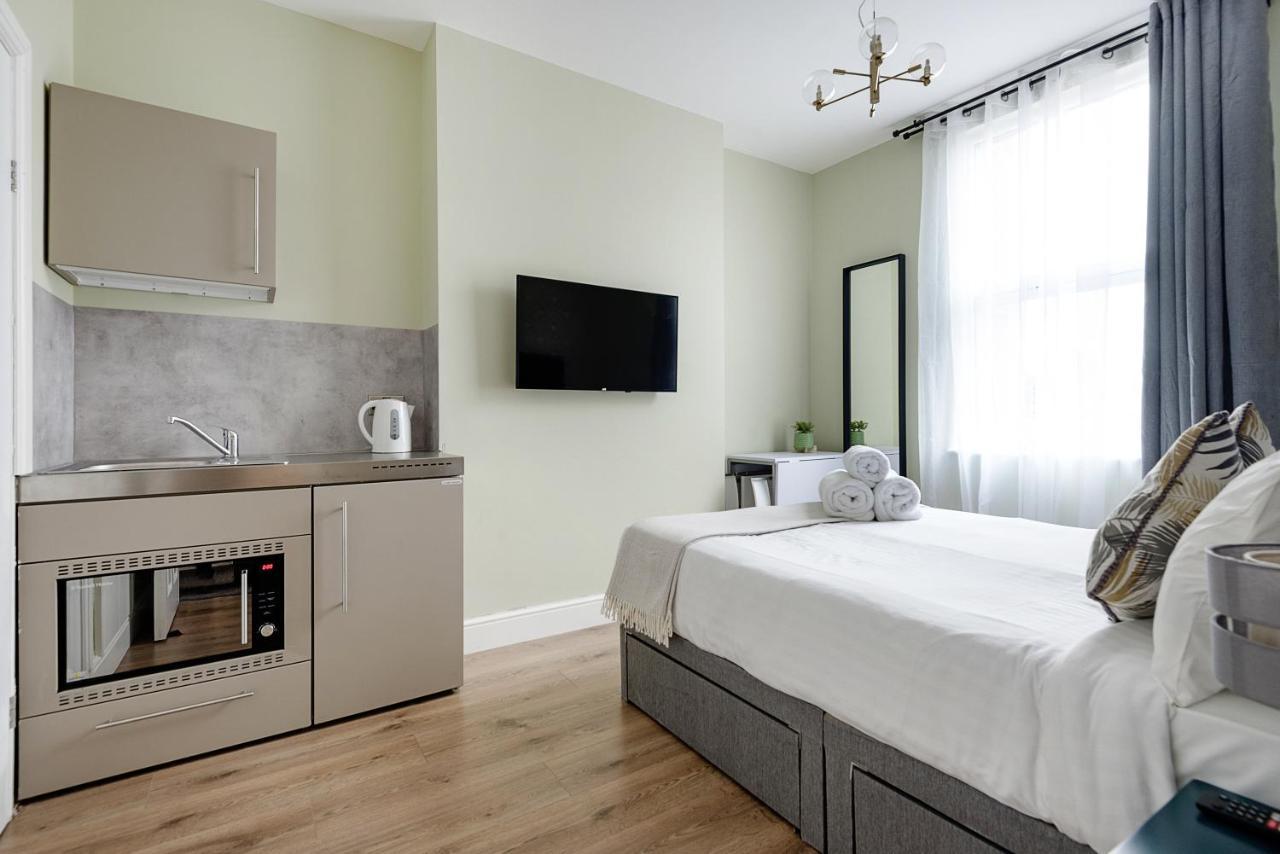 Modern Studio Apartments London Exterior photo
